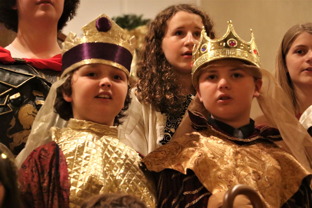 2018-12-fayetteville-trinity-christmas-pageant-kings